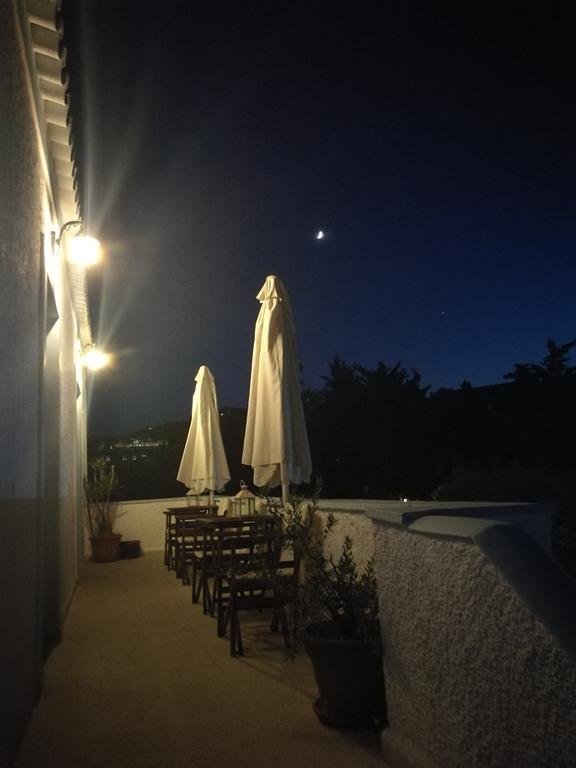Villa Metaxa Spetses Town Luaran gambar